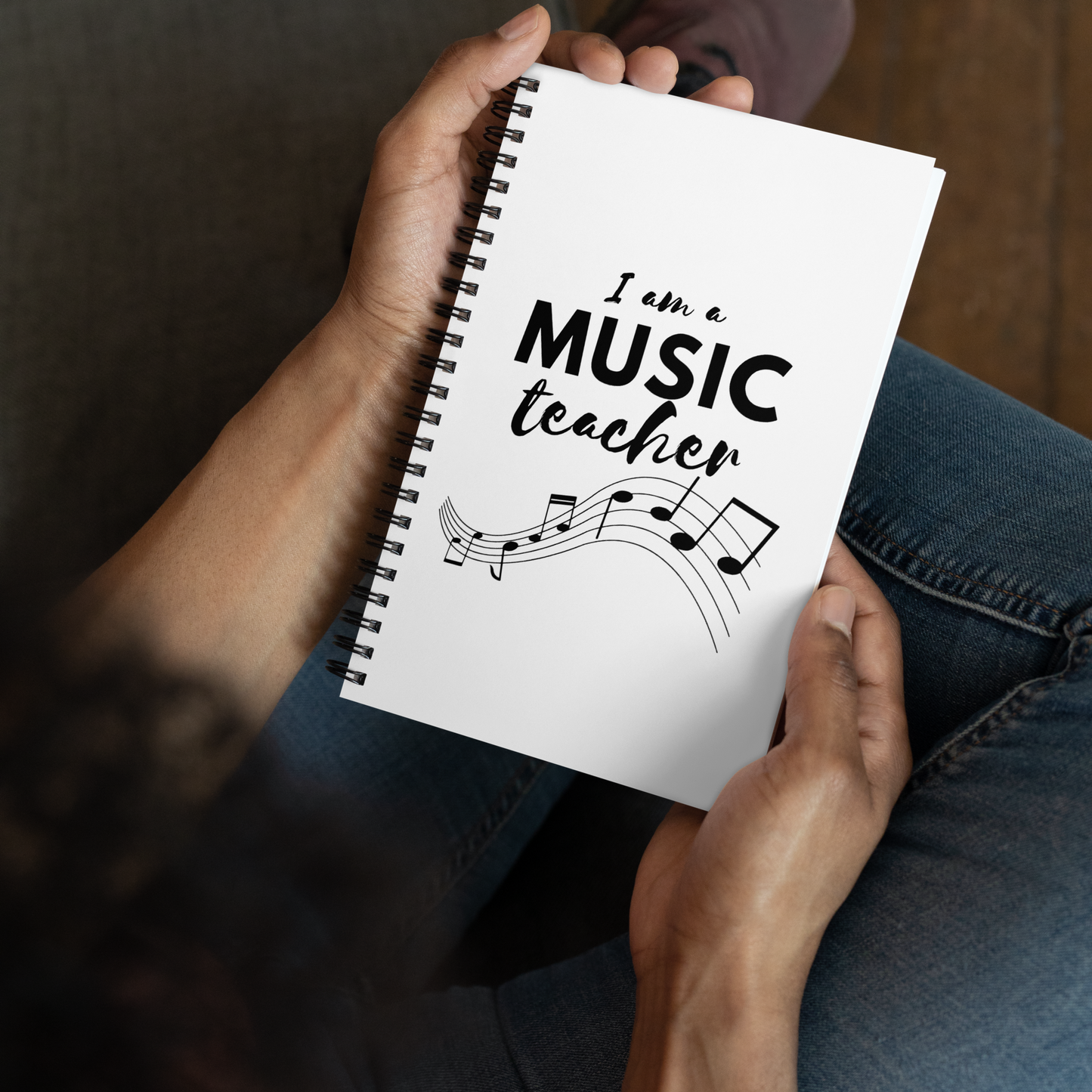 Cuaderno para profesores de música con páginas punteadas y encuadernación en espiral